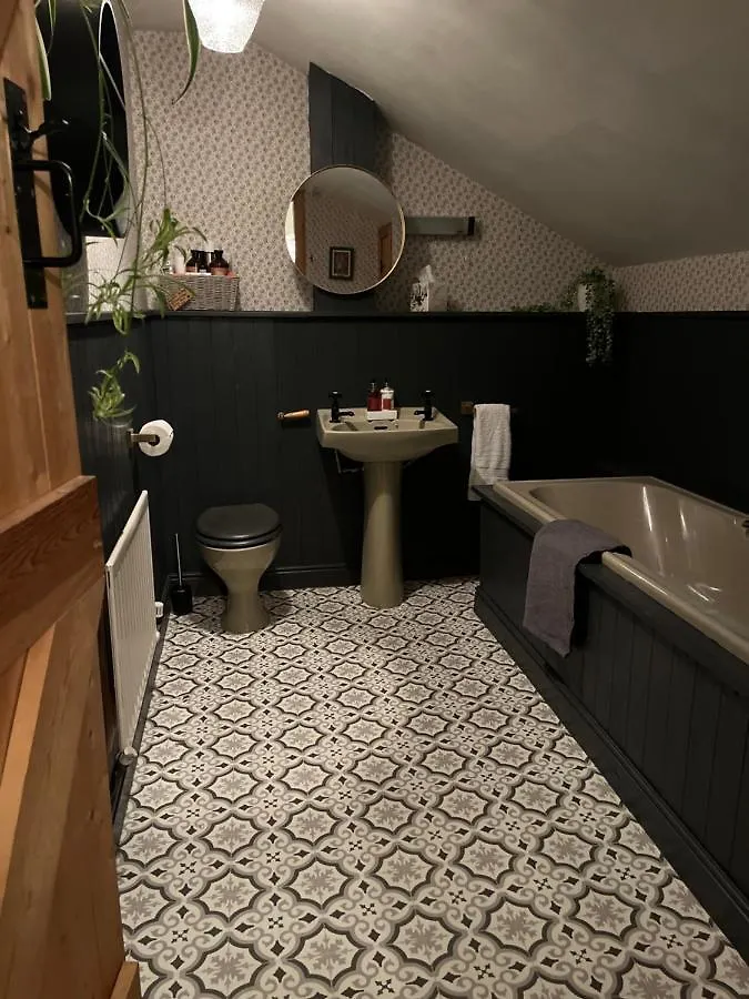 別荘 Granny Vera'S @ Marigold Cottage ベデール イギリス